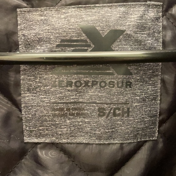 Snow Jacket - Picture 2 of 5